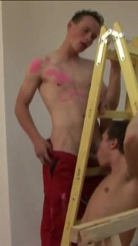 Painter Lads Strip Down to Lose a Load