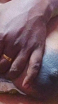 Seks hardcore cewek Indiaku yang berair seksi