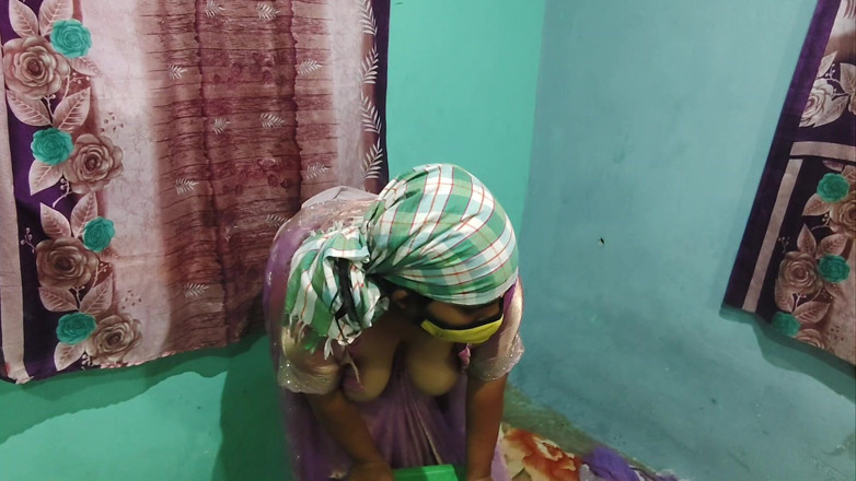 Gulaab: After Shower Sex with Saree and She Love It