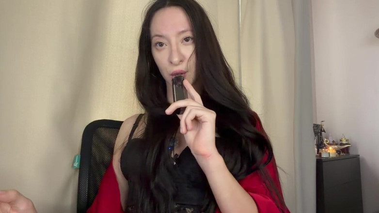Skinny_lady69: Mesmerizing Vape Blow in Your Face Wallet Drain
