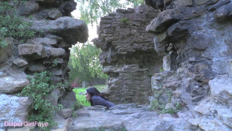 Her Kink UK: Easby Abbey