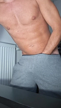 Je Me Branle Fort Dans Mon Short Et Boxer