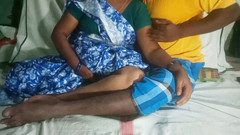 Desi Sathiya: Indiana Indiana la moglie carina e marito si gode un...