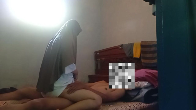 Famly sex: El vestido de novia de mi cuñada está hecho de...