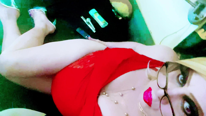 Krissy Sweets: Krissy sweets si cewek hot rambut pirang dengan sepatu hak...