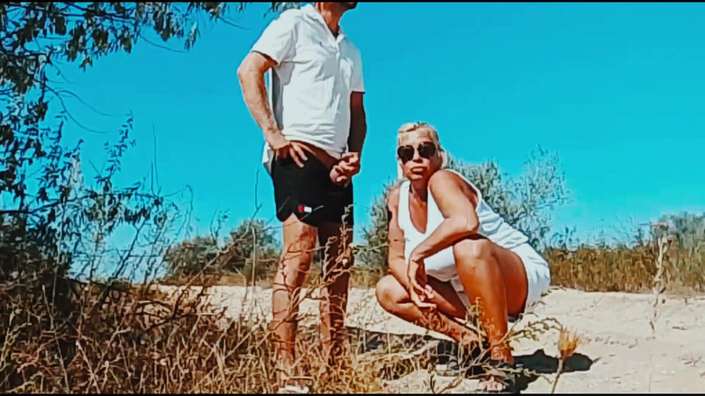 Crazyfamily 1970: Hisap orang asing di jalan raya