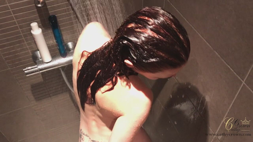 Masturbation in the Shower (Cathy Crown Production)