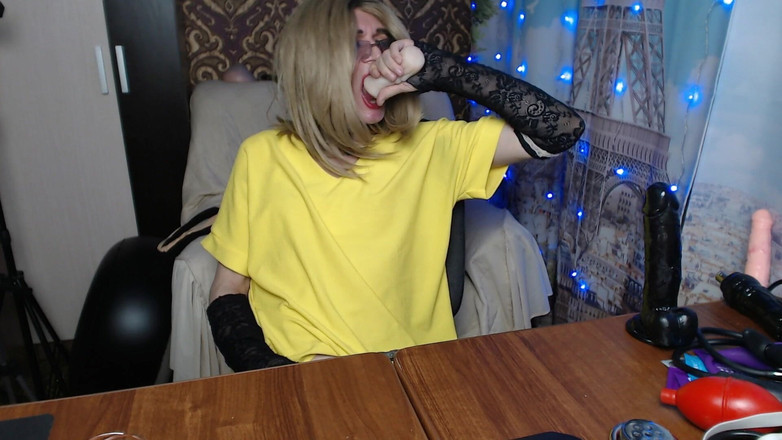 violet_bisex: Orgasm From Cock Handjob