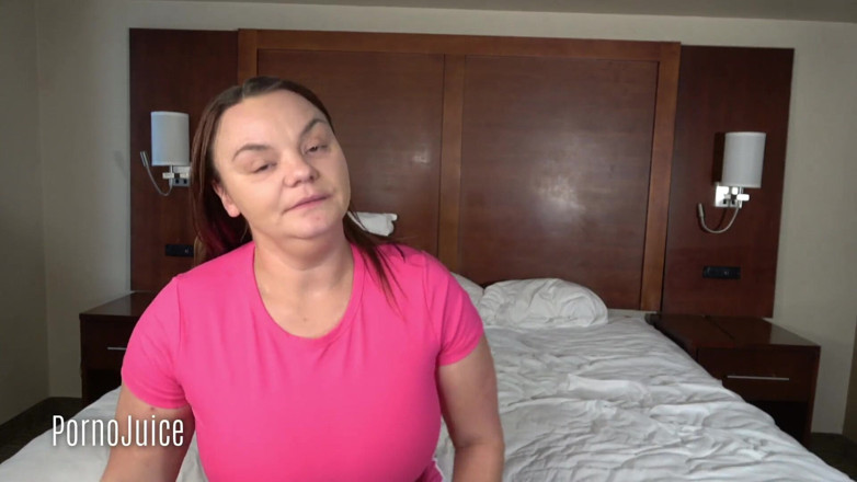 PornoJuice: Speelgoedtijd met Tonya Sinn