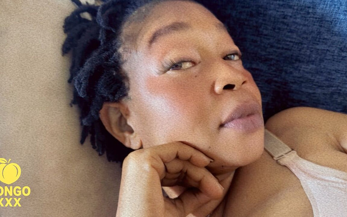 BongoXXX: Kenyansk mormor skakar sin BBW stora wrinked ass och suger...