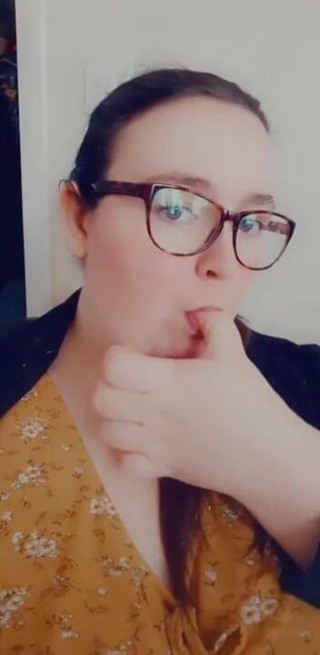 SSBBWLadyBrads: Jím pro tebe tohle koblihu