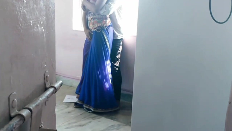 Fantacycutting: युवा छात्र लड़के ने कॉलेज मैडम की चुदाई की