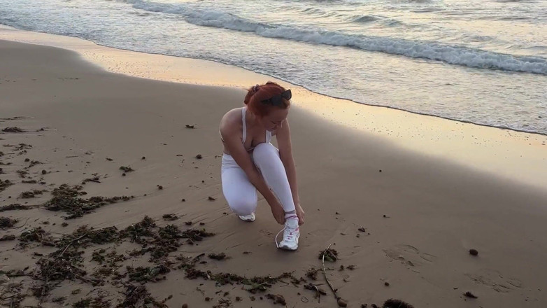 Sheryl X Sinclair: Melancap bogel di laut!