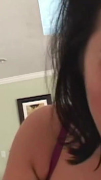 Ashley Blue dan Heather Gables memuaskan satu sama lain dubur dengan beberapa dildo yang berbeza dan besar