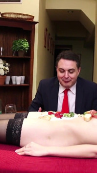 Avventure di andrea dipre - Mangia il cibo da ragazza