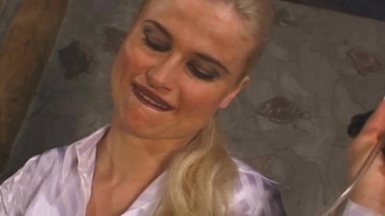 Absolute BDSM films - The original: Lesbiană blondă dominatoare