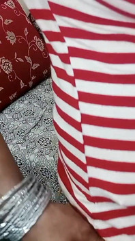 Hindi Kotor Bercakap Dalam Panggilan Video Dan Fisting Dildo