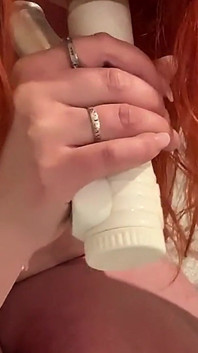 Tief nasser vibrator-blowjob