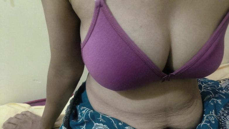 CloudyPush59: Üvey anne üvey oğlu Telugu ile seks yapıyor
