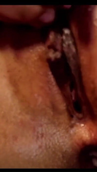 Minha Vagina Está Muito Molhada E O Homem Não Me Fode, Você Vem E Faz