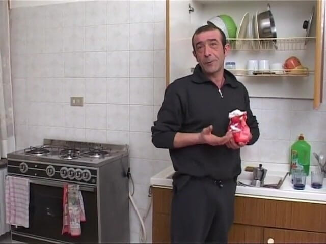 Milf in Love: Üvey babam gerçek yaşlı bir domuz