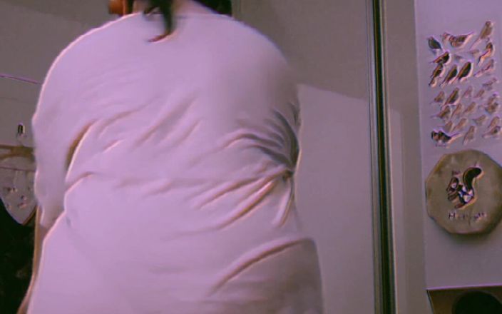 MyPrejacBoyfriend: Трясу моей большой задницей под музыку