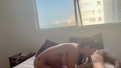 teenamateursgirl: Knullar över hela det offentliga hotellrum med öppet fönster