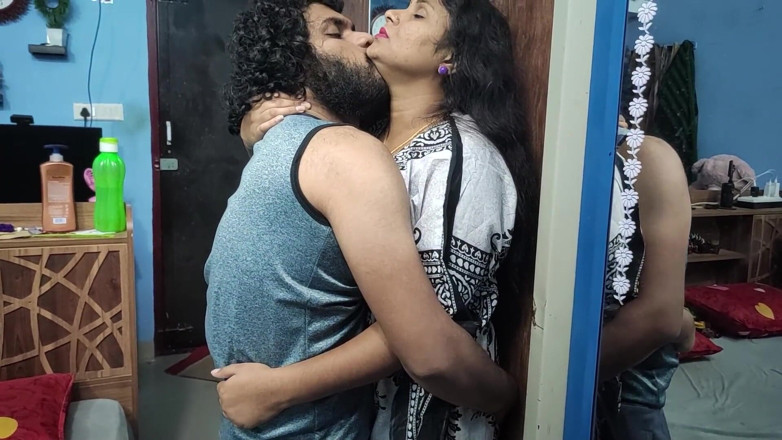 Vaigavarun45: Mallu - maestra universitaria follada dura romántica caliente en camisón con...