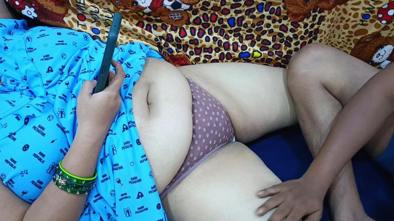 Catchybusty: She Is on Her Periods Funny Commentary