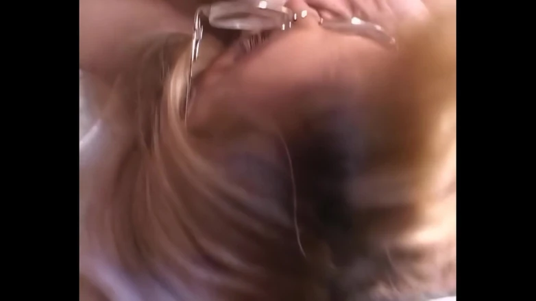 Forte Porno: Jururawat Slutty