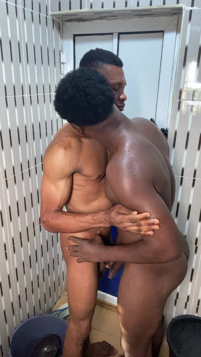 Dverse: Gicing My Homies a Drip