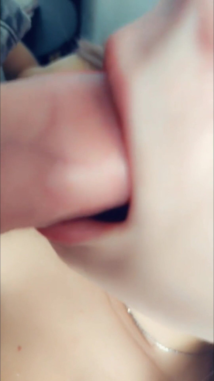 CrazyPhCouple: Nhanh chóng từ một phụ nữ trẻ xinh đẹp