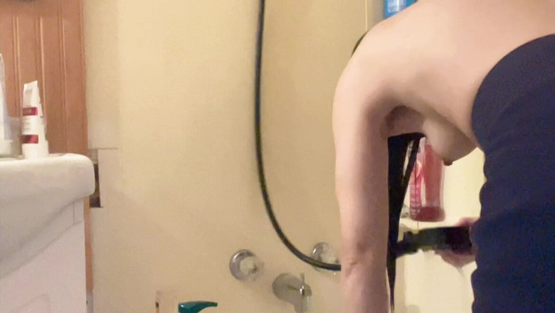 sweethanajapanese: Hana Wash Her Hair on the Bathtub Small Tit so...