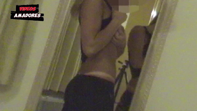 Amateurs videos: पड़ोसी की पत्नी मेरे लिए नग्न हो गई