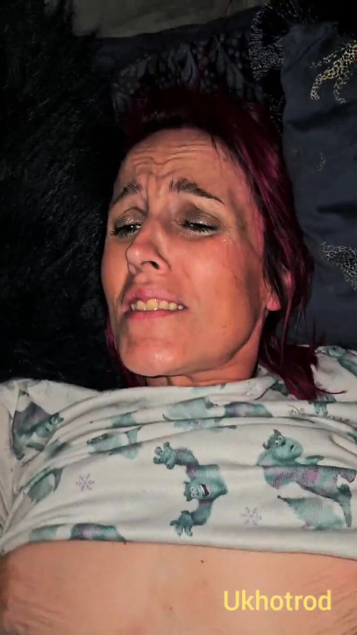 UK Hotrod: Pozdní noční šukání na misionáře