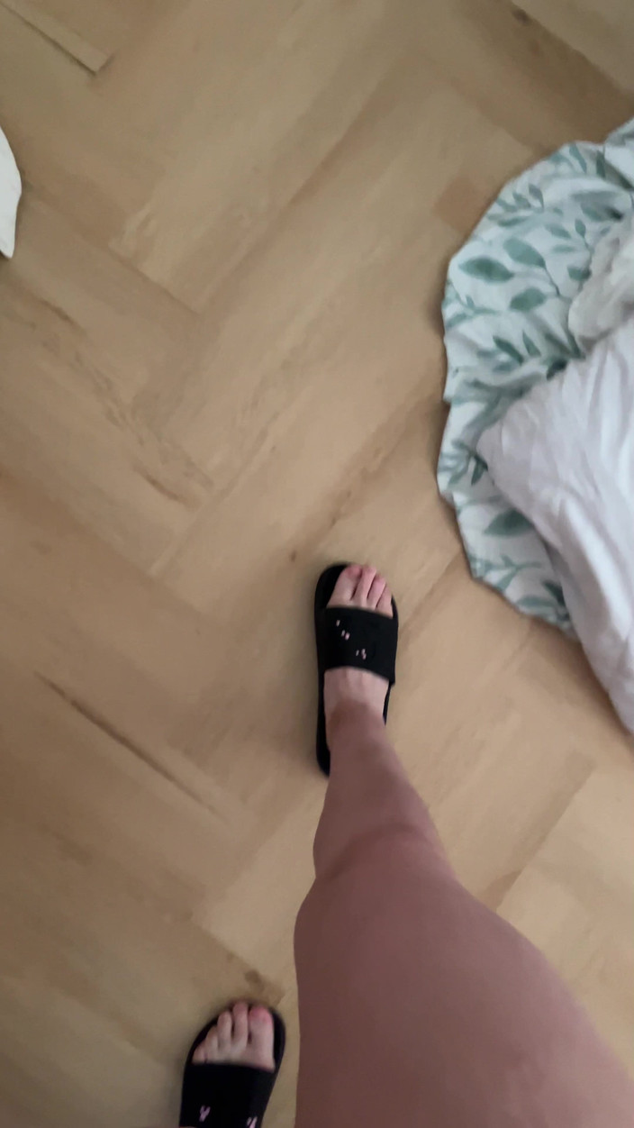 Feet: I Like Wearing Flip-flops in the Apartment