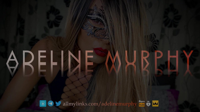 Adeline Murphy: テーブルの上でパンストファック