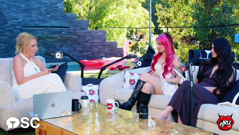 Holly Randall Productions: Bisnis Camming: Kehidupan di Rumah Kreator Hollywood Stripchat