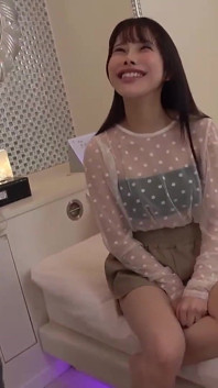 Very Thin Nekis with a Round Girl Look Have Sex Like This.