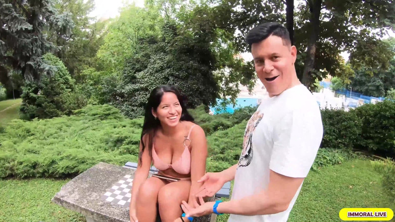 All Group Sex: Màn thổi kèn đôi ướt át của Venus &amp; Renee thúc đẩy Porno Dan &amp; Teddy...