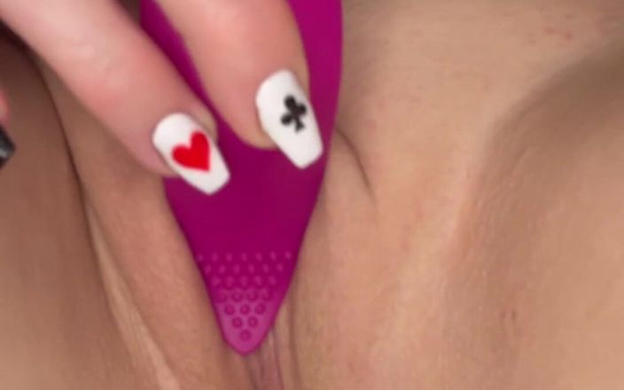 Alessandrabee: Piacere al limite del piacere