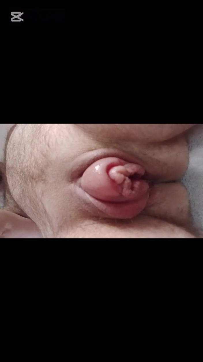 BonusholeToy: Ftm Boy pompuje dla ciebie swoje genitalia