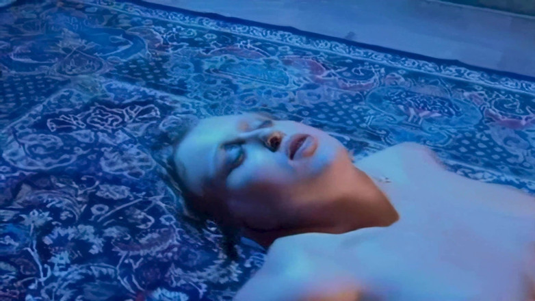 Luxury Porn Channel: Kręcona blondynka nieznajomy anal