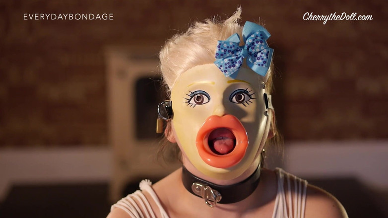 Cherry The Doll: 娃娃训练