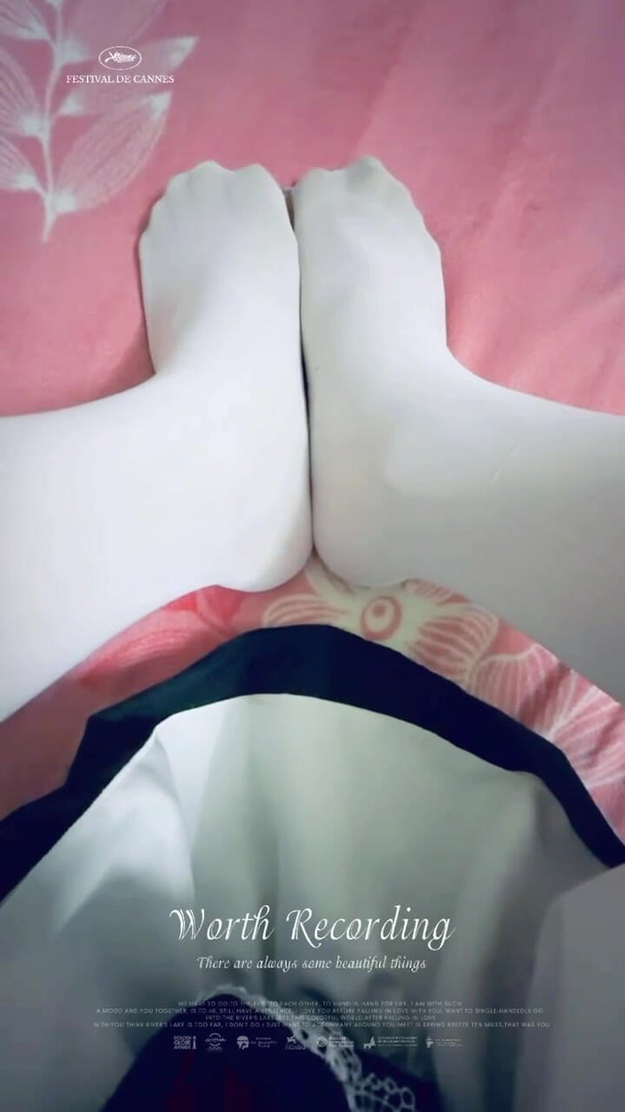 TsukiginAsayume: Білі хлопчачі панчохи та костюми покоївки