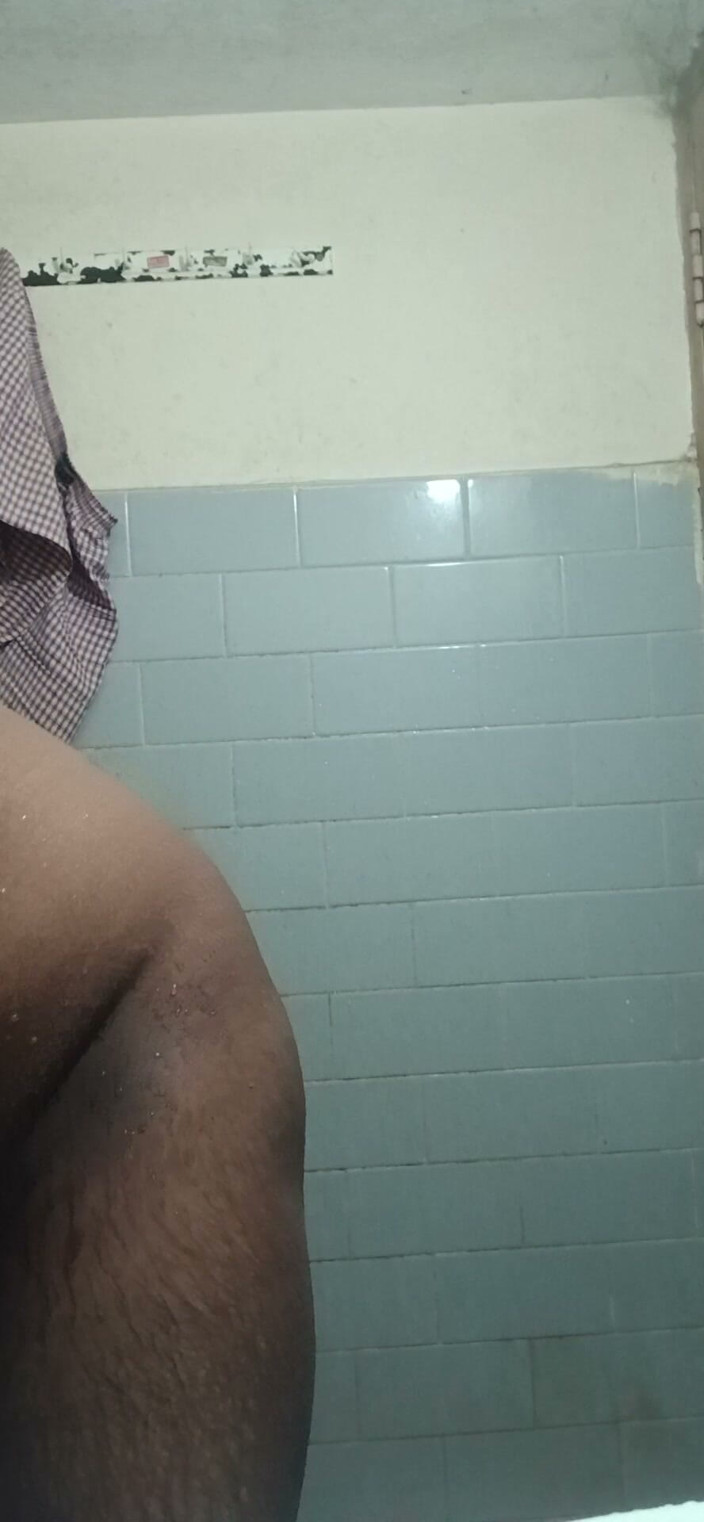 Baddiehotnew: Bathing and Ass Show