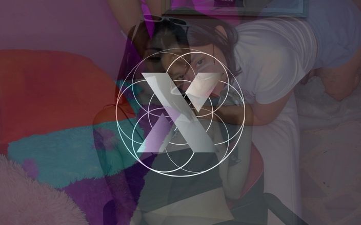 Lesbian Friends: Lesbian hot lagi asik jilat memek teman sekelasnya