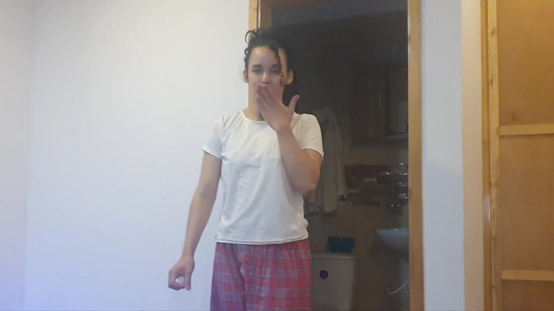 Clarkykore: Hospodyňka šuká do zadku