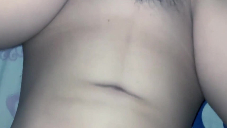 Hashini Hirunika: Chica follada por novio