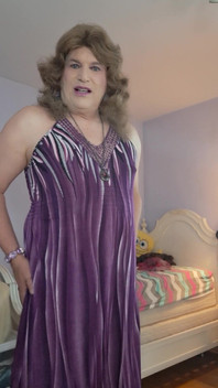 I Feel so Feminine in This New Dress!